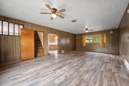 327 72nd Street NW, Buffalo, MN 55313