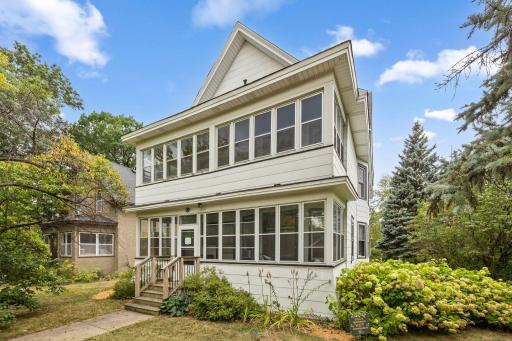1075 Burr Street, Saint Paul, MN 55130