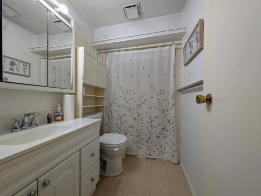 331 4th Avenue SW, Perham, MN 56573