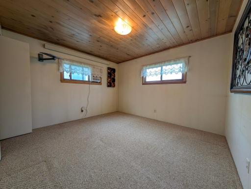 331 4th Avenue SW, Perham, MN 56573