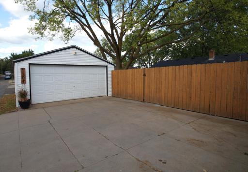 Two Car Garage w/ Extra Driveway Parking