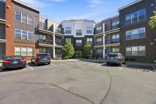 3640 Wooddale Avenue S, 305, Saint Louis Park, MN 55416