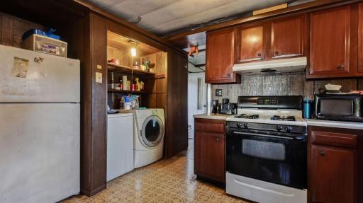 429 S Scott Street, Elmwood, WI 54740