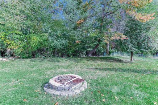 10448 106th Place N, Maple Grove, MN 55369