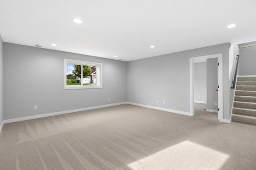 9756 Saint Andrews Drive, Elko New Market, MN 55020