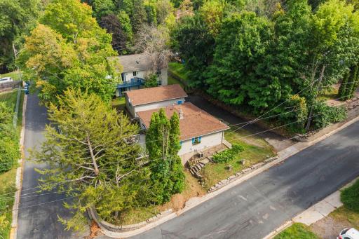 Oversized corner lot
