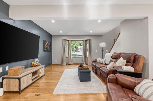13306 Ellice Court, Apple Valley, MN 55124