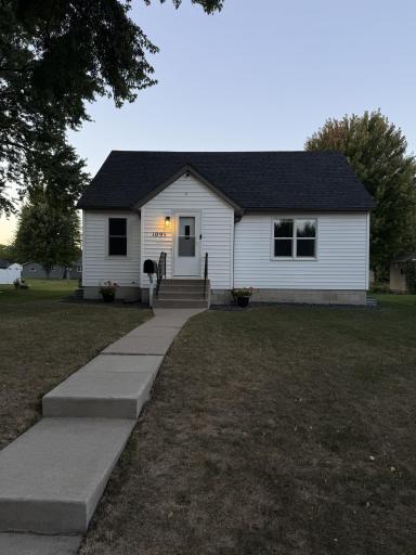 109 1/2 4th Street SW, New Prague, MN 56071