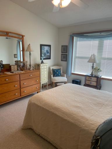 2231 Penn Place, 305, North Saint Paul, MN 55109