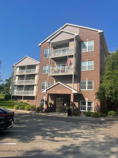 2231 Penn Place, 305, North Saint Paul, MN 55109