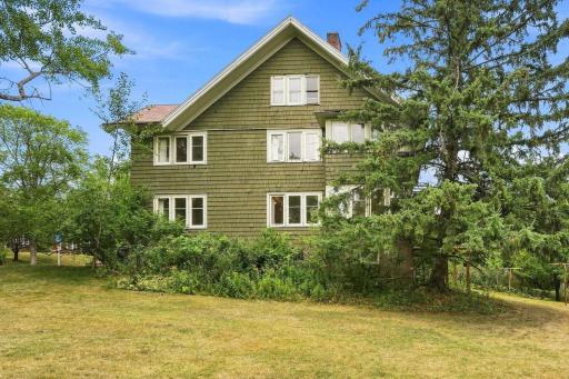 2114 E 2nd Street, Duluth, MN 55812