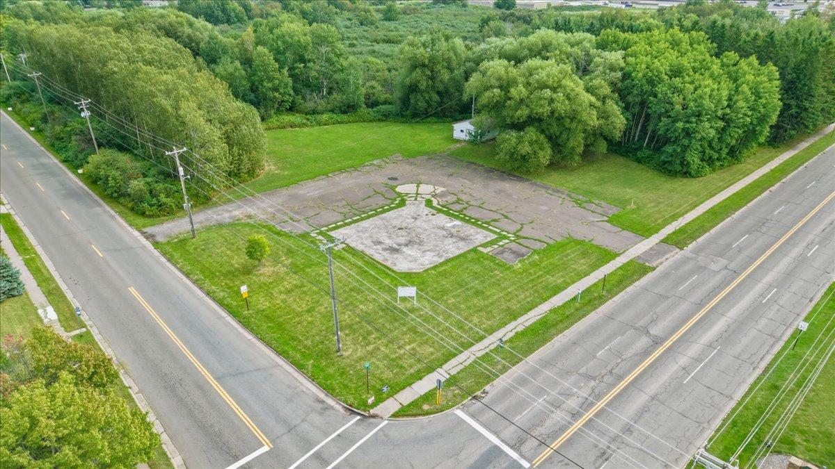 Property photo for 2 N 21st Street E, Superior, WI 54880