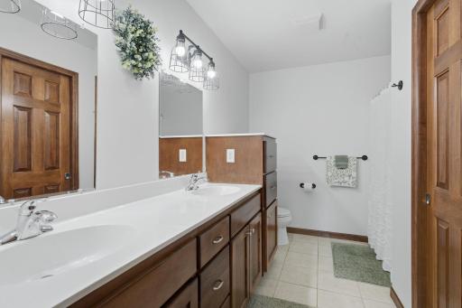 Primary Bathroom w Walk in Closet to the right