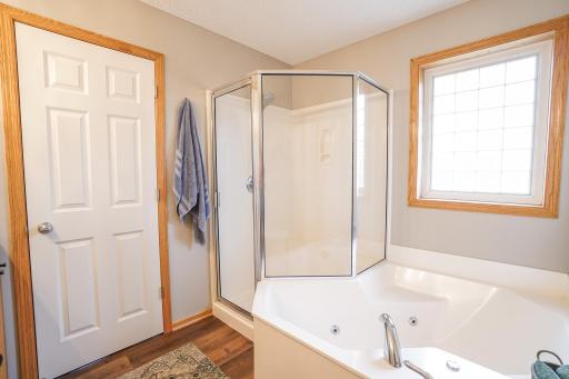 3951 Raspberry Ridge Road NW, Prior Lake, MN 55372