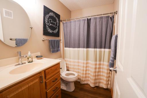 3951 Raspberry Ridge Road NW, Prior Lake, MN 55372