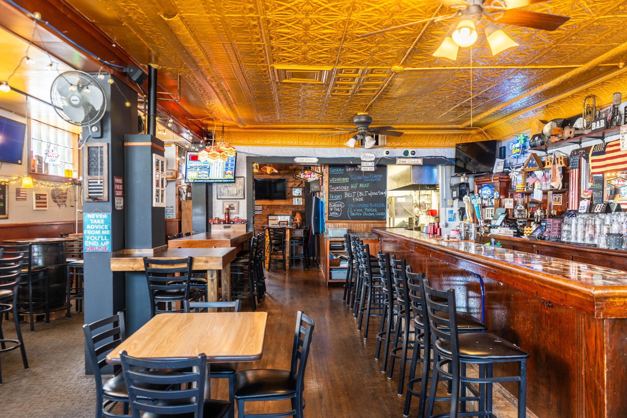 Bar/Dining