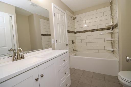 Upper level bath