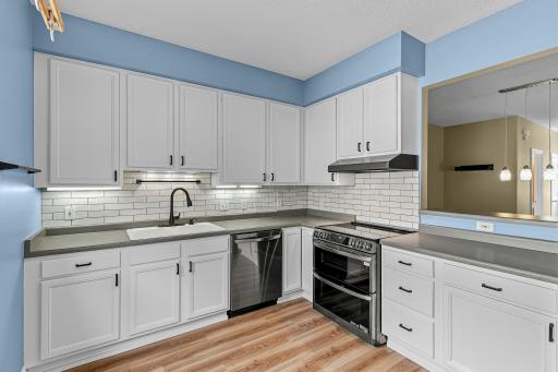 416 Duke Street, Saint Paul, MN 55102