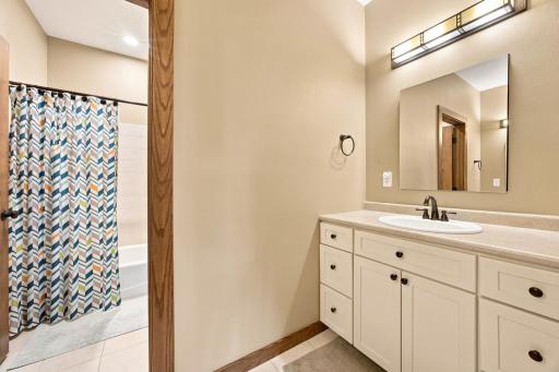 7107 Maple Lane, Horace, ND 58047