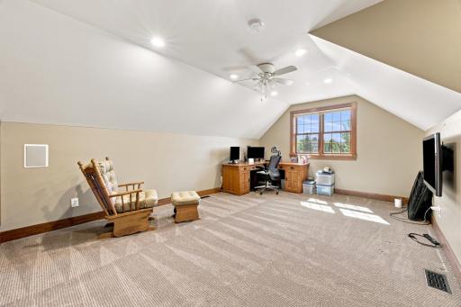 7107 Maple Lane, Horace, ND 58047