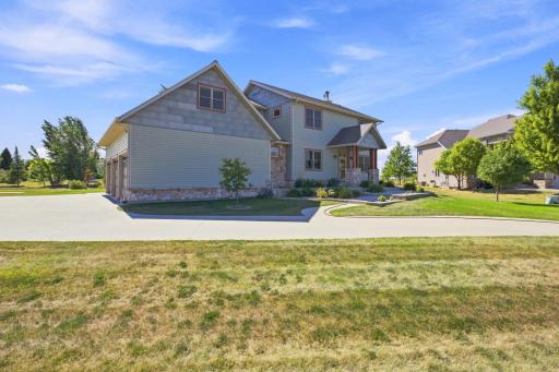 7107 Maple Lane, Horace, ND 58047