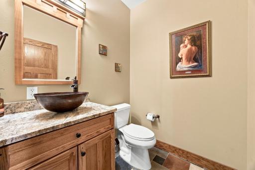 7107 Maple Lane, Horace, ND 58047