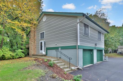 15641 27th Avenue N, Plymouth, MN 55447