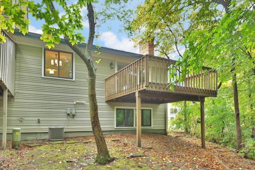 15641 27th Avenue N, Plymouth, MN 55447