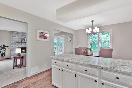 15641 27th Avenue N, Plymouth, MN 55447