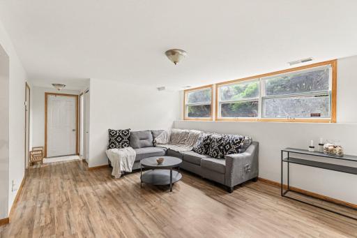 2405 Urbandale Lane N, Plymouth, MN 55447