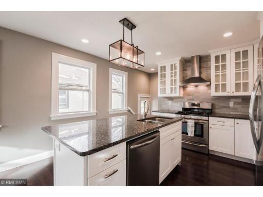 2115 Palace Avenue, Saint Paul, MN 55105