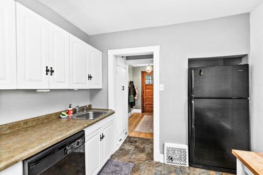 9239 Meadow Street, Duluth, MN 55810