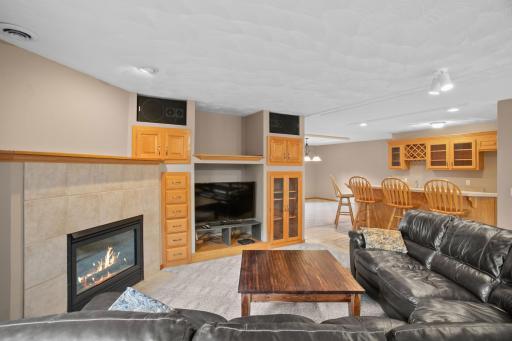 Extra storage and lots of room for entertaining