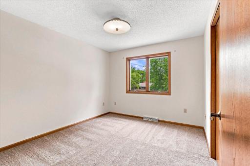 2835 Pioneer Lane, Saint Cloud, MN 56301
