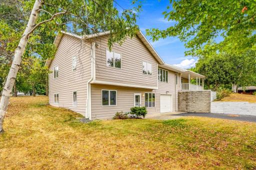 2835 Pioneer Lane, Saint Cloud, MN 56301