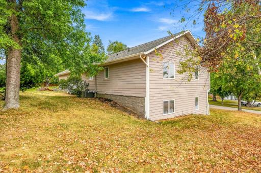 2835 Pioneer Lane, Saint Cloud, MN 56301