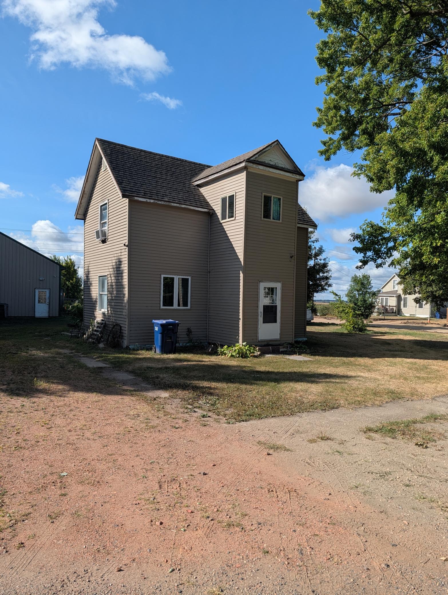 Property photo for 780 Elm Street, Kindred, ND 58051