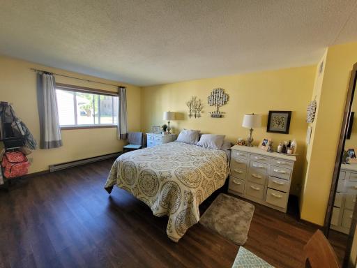 1439 25th Avenue S, 101, Fargo, ND 58103