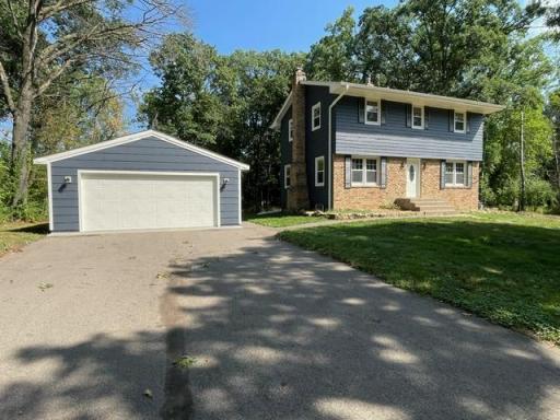 928 Griffin Avenue, Mahtomedi, MN 55115