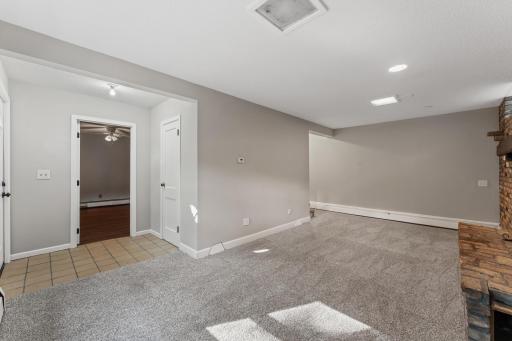 928 Griffin Avenue, Mahtomedi, MN 55115