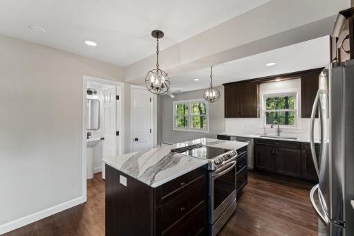 928 Griffin Avenue, Mahtomedi, MN 55115
