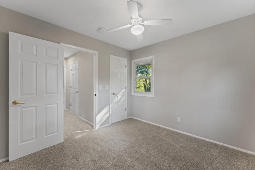 928 Griffin Avenue, Mahtomedi, MN 55115