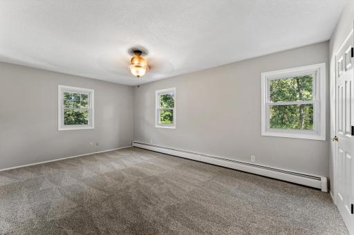 928 Griffin Avenue, Mahtomedi, MN 55115