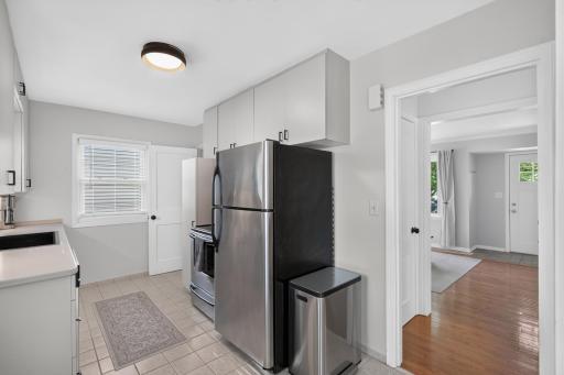 2705 Georgia Avenue S, Saint Louis Park, MN 55426