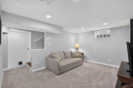 2705 Georgia Avenue S, Saint Louis Park, MN 55426
