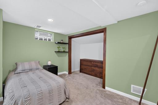 2705 Georgia Avenue S, Saint Louis Park, MN 55426