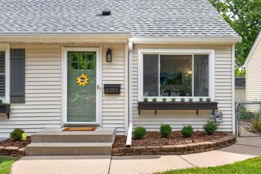 2705 Georgia Avenue S, Saint Louis Park, MN 55426