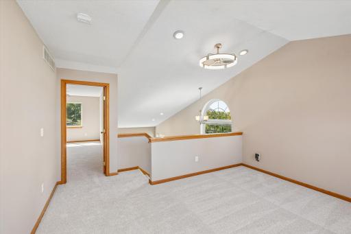 Great loft/flex space