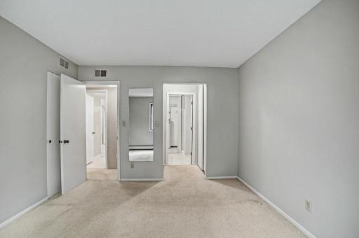 2680 Oxford Street N, 107, Roseville, MN 55113