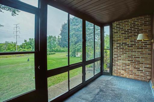 2680 Oxford Street N, 107, Roseville, MN 55113